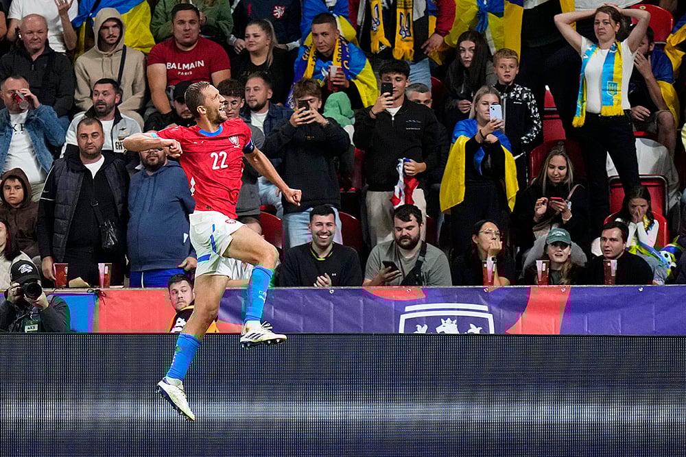 | Photo: AP/Petr David Josek : UEFA Nations League, Czech Republic vs Ukraine: Czech Republic's Tomas Soucek celebrates after scoring his side's third goal